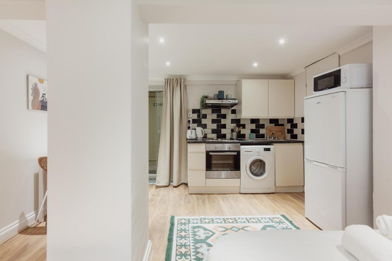 Kensington Nest Serviced Studio London Exterior photo